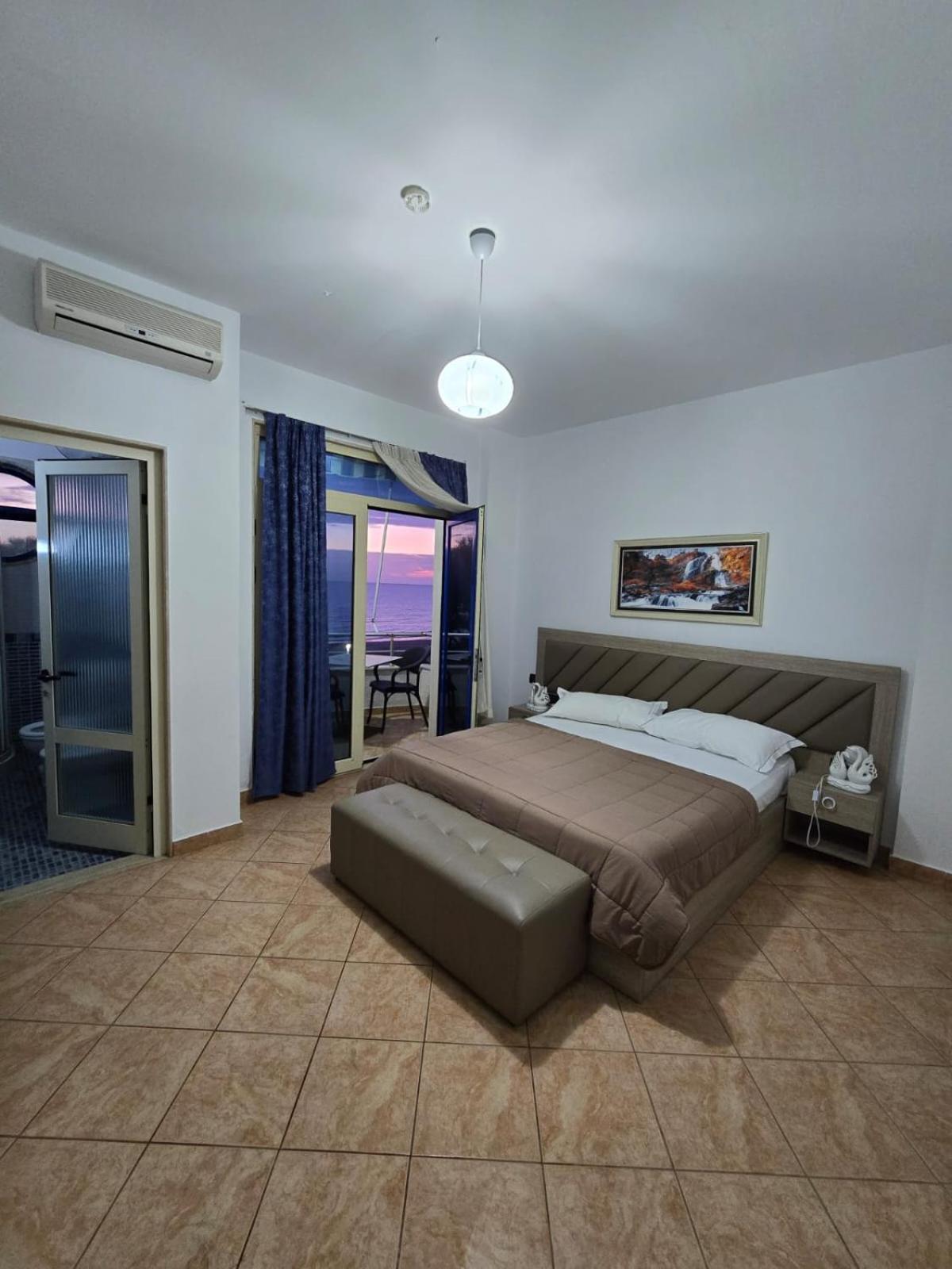 Blue Amr Hotel Shkallnur Exterior photo